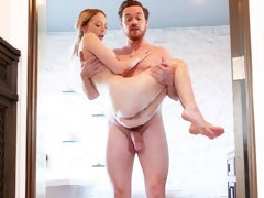 Arsch, Blasen, Hundestellung, Küssen, Muschi, Rasiert, Jungendliche (18+), Titten