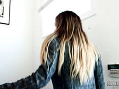 Chambre à dormir, Sucer une bite, Brunette brune, En levrette, Faciale, Cuisine, Léchez, Pov