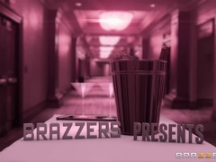 Betrug, Paar, Rock, Tätowierung, Tanga, Titten, Spielzeuge, Ehefrau