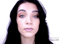 18 jahre, Leie, Blasen, Schwanz, Orgasmus, Pov, Ablutschen, Titten