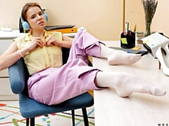 Good solo masturbation with a gorgeous model Mrs Mowgli