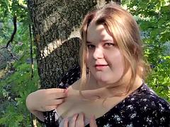 素人, デカパイ, ブロンド, ぽちゃ, イく瞬間, アウトドア, 穴開きパンティ, 公共