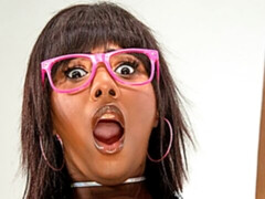 Gorda, Negro, Gafas, Interracial, Masturbación, Strapon, Estriptis, Tatuaje