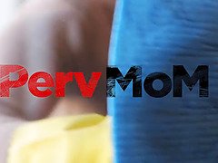 ブロンド, フェラチオ, イマラチオ, 眼鏡, Hd, 淫乱熟女, 小柄, 義母