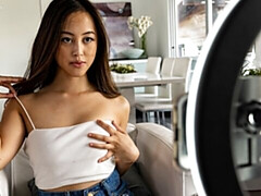 Asiatisch, Grosser arsch, Grosser schwanz, Blasen, Hundestellung, Interrassisch, Dürr, Jungendliche (18+)