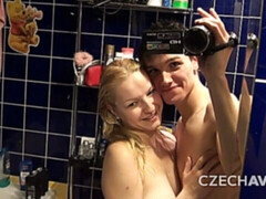 Enthousiasteling, Blond, Pijpbeurt, Vingeren, Zoenen, Gezichtspunt, Geschoren, Tiener