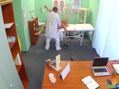 Amateur, Gros seins, Médecin, En levrette, Bureau, Pov, Chatte, Uniforme