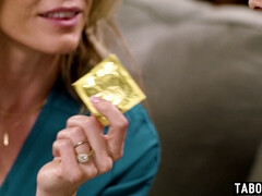 Blonde, Plantureuse, Queue, Mère que j'aimerais baiser, Maman, Monstre, Belle mère, Tabou