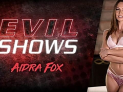 ブロンド, 指いじり, 手コキする, オナニー, 淫乱熟女, 一人, タトゥー, おもちゃ