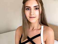 Grosser arsch, Grosser schwanz, Grosse titten, Blasen, Hundestellung, Pov, Dürr, Jungendliche (18+)
