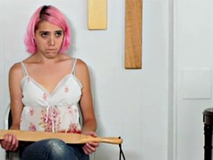 Amateur, Nalgadas