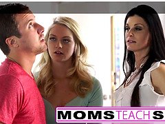 Брюнетки, Хд, Мамочка, Киски, Бритые, Сквиртинг, Молоденькие, Втроем