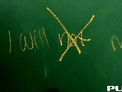 Nana, Brunette brune, Plantureuse, Collège université, Fétiche, Mère que j'aimerais baiser, Seins naturels, Nénés