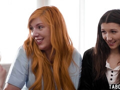 18 ans, Sucer une bite, Hd, Embrassement, Lesbienne, Léchez, Adolescente, Plan cul à trois