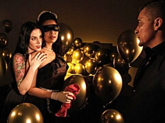 Grote kont, Grote lul, Bruinharig, Hondjeshouding, Vrijster, Natuurlijke tieten, Tiener, Tieten likken