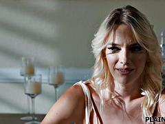 Grosse bite, Gros seins, Blonde, Sucer une bite, Hd, Embrassement, Léchez, Piercing