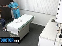 デカ尻, デカチン, 茶髪の, イマラチオ, チン, 医者, 顔射, ティーン