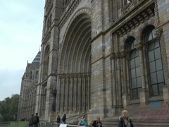 You visit the Natural History Museum in London with Emma