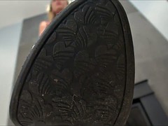 Dominante vrouw, Voeten fetish, Gezichtspunt