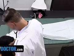 Sperma im mund, Spermaladung, Arzt, Lecken, Nippel, Piercing, Muschi, Titten