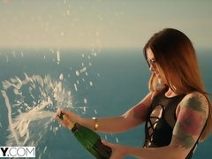 Анальный секс, Жопа, Минет, Собачьи, Рыжие, Стриптизерша, Тату, Молоденькие