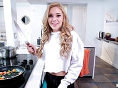 Большая жопа, Большой член, Блондинки, Минет, Собачьи, Натуральные сиськи, Молоденькие, Сиськи