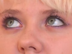 Blonde, Masturbation, Petite femme, Chatte, Solo, Serré, Nénés, Mouillée