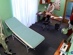 素人, お尻, フェラチオ, 医者, 看護婦, オフィス, ユニフォーム, のぞき