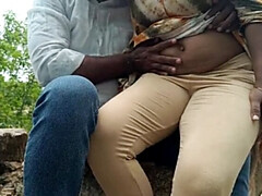 Hd, インド人, 乳首, 公共, ふっくら乳首, 姉妹, 生徒, 妻