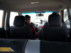 Tetas grandes, Coche, Garganta profunda, Estilo perrito, Enorme, Tetas naturales, Pov, Tetas