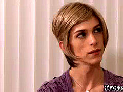 transsexual babe footworshipped