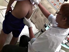 Amateur, Asiatique, Tir de sperme, Médecin, Homosexuelle, Masturbation, Maigrichonne, Uniforme