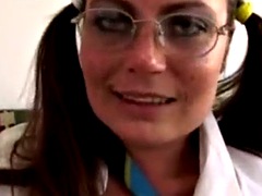 Fumando, Solo, Tetas