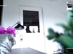 Geschnappt, Spermaladung, Aufs gesicht abspritzen, Frau, Hd, Zierlich, Titten, Spanner