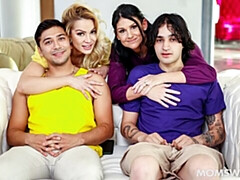 Grosser arsch, Grosser schwanz, Grosse titten, Blasen, Hundestellung, Gruppensex, Milf, Orgie