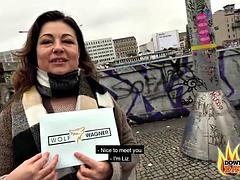 Pijpbeurt, Bruinharig, Logement, Ondergoed, Moeder die ik wil neuken, Openbaar, Stiefmoeder, Tieten likken