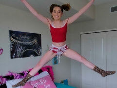 Blond, Pijpbeurt, Hondjeshouding, Handbeurt, Zoenen, Geschoren, Tiener, Tieten likken