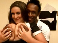 Grosse bite, Noire, Noir ébène, Hard, Interracial, Mère que j'aimerais baiser, Actrice du porno, Nénés