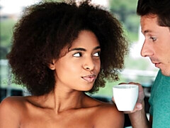 Verga grande, Tetas grandes, Morena, Estilo perrito, Ébano, Pequeña, Coño, Adolescente