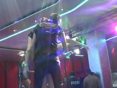Vestidas, Bailar, Interracial, Lesbiana, Fiesta, Estrella porno, Intercambio de parejas, Mojado