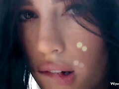 18 jahre, Arsch, Braunhaarige, Fingern, Masturbation, Dürr, Solo, Entkleiden