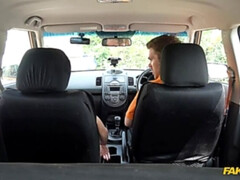 Enthousiasteling, Pijpbeurt, Auto, Hondjeshouding, Sperma in gezicht, Handbeurt, Buiten, Anaal likken