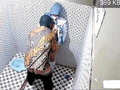 18, 浴室, フェラチオ, 浮気者, 共学, Hd, インドネシア人, 生徒