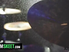 Sperma shot, Diep in de keel, Gezin, Handbeurt, Hd, Likken, Kut duiken, Tieten likken