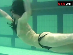 18 jahre, Leie, Strand, Braunhaarige, Fetisch, Jungendliche (18+), Titten, Unter wasser