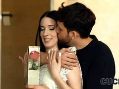 Braunhaarige, Verrückt, Gehörnter ehemann, Hd, Ehemann, Natürlichen titten, Rasiert, Ehefrau