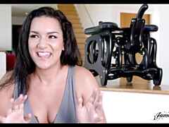 Grosser arsch, Grosse titten, Braunhaarige, Lecken, Muschi, Dürr, Entkleiden, Jungendliche (18+)