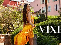 18 ans, Sucer une bite, Fille latino, Seins naturels, De plein air, Maigrichonne, Adolescente, Nénés