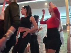 茶髪の, イく瞬間, ヨーロピアン, 顔射, グループ, 異人種間, ピアス, 現実