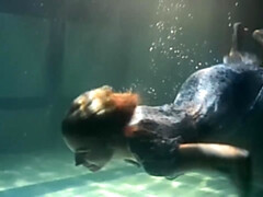 Morena, Hembra, Piscina, Público, Coño, Ruso, Solo, Adolescente